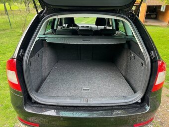 Škoda Octavia 1.6 TDI 2012 Bluetooth Senzory Výhřev Rozvody - 16