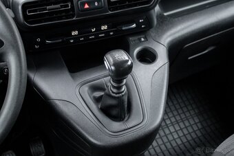 Opel Combo Life 1.2 Turbo 7-miestne - 16