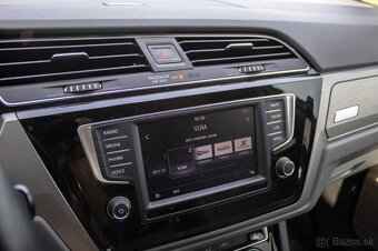 Volkswagen Touran 1.6 TDI SCR BMT 115k Comfortline - 16
