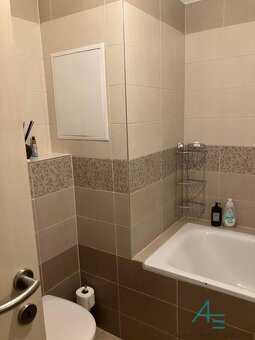 Bezbariérový,  2.izbový byt s predzáhradkou a garážovým stát - 16