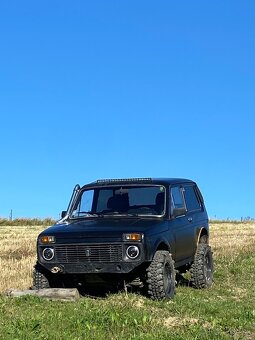 Lada Niva 1.7 - 16