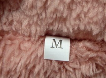 Šedá vetrovka s ružovou kožušinkou - 16