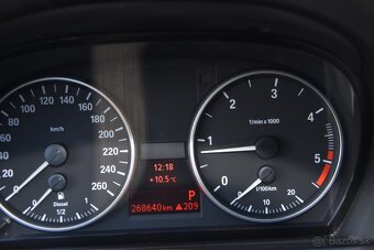 BMW Rad 3 Touring 320 d 163k A/T - 16