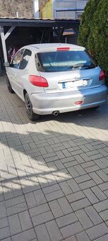 Peugeot 206 gt 2.0 - 16
