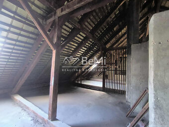 Polyfunkčná budova s veľkým využitím a parkovaním Centrum Tr - 16