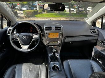 Toyota Avensis combi 2.2 D-4D Exclusive - 16