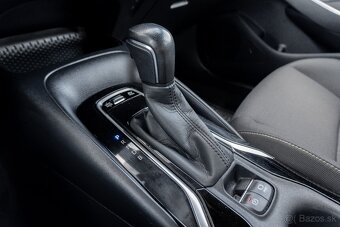 Toyota Corolla Combi 1.8 Hybrid - 16