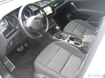 Volkswagen Touran 2.0 TDI DSG - 16