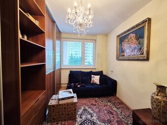 BEZ PROVÍZIE- 3 izb.byt pri OC Centrál a zimného štadióna O. - 16