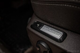 Volkswagen Passat Variant 2.0 TDI BMT Highline DSG - 16