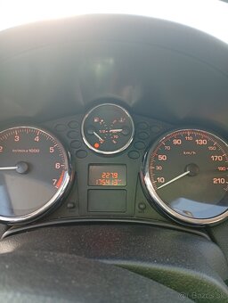 Peugeot 207 SW - 16
