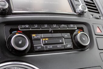 Volkswagen Multivan 2.0 BiTDI Highline 4MOTION - 16