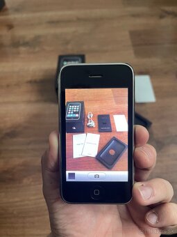 Apple iPhone 3G 8GB - 16