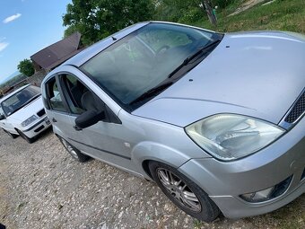 Mam na predaj Ford fiesta 1.4 - 16
