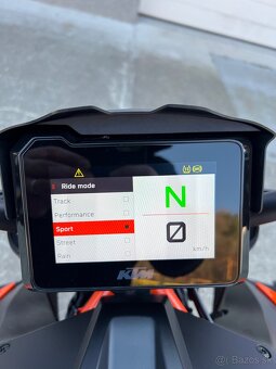 KTM SUPERDUKE 1290 R Orange 2022 v záruke, odpočet DPH - 16