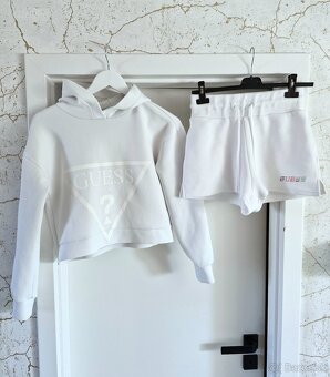 Guess 3x kratka teplakova suprava - 16