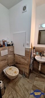 PREDAJ: 3 izbový tehlový byt, komplet.rekonštr. - KOMÁRNO - 16