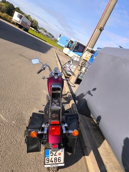 Suzuki VS 750 Intruder TOP STAV  Uh. Hradiště - 16