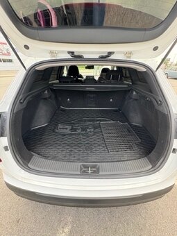 Hyundai i30 CW Kombi 1.4 T-GDi Family 7DCT - 16