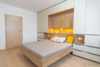 Na prenájom 2-izbový byt v Poprade s parkovacím miestom - 16