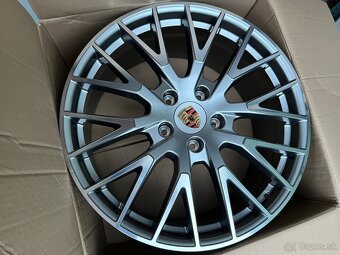 PORSCHE PANAMERA alu kola 20" nové, originál  - 16
