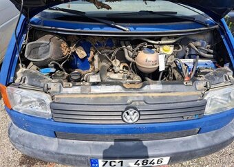 Volkswagen Transporter 2,5 TDI 65 kW nafta manuál 65 kw - 16