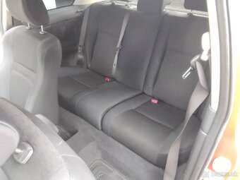 Toyota Corolla e12 - 16
