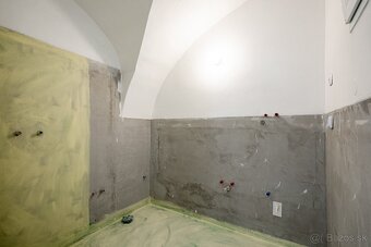 ►Veľký historický Apartmán 3+1izb.so záhradou,chatkou Štiavn - 16