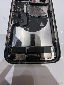 Apple iPhone 14 Pro Čierny - na diely - 16