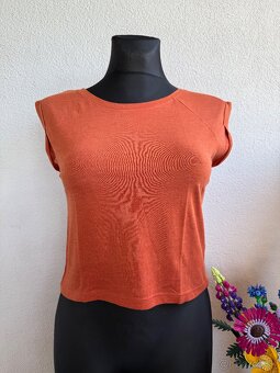 18 tričiek za 15€ - 16