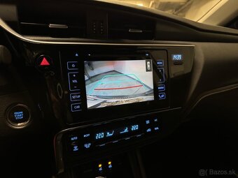 Toyota Auris combi 1,6 97kW 85000km slovák Full LED - 16