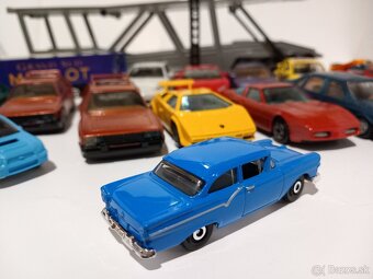 🚗✨ Ponukám na predaj 1:60 1:64 kovové modely áut - 16