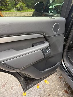 Land Rover Discovery 3.0 I6 D250 MHEV R-Dynamic HSE AWD A/T - 16