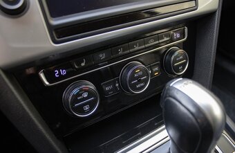 VW Volkswagen Passat Variant 2.0 TDI DSG Highline - 16