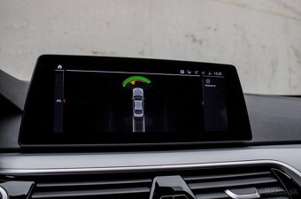 BMW Rad 5 518d A/T g30 - 16