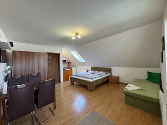 Zabehnutý apartmánový dom na predaj, obec Bobrovec - Liptovs - 16