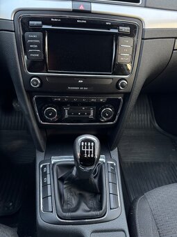 Skoda superb combi 2.0 tdi 103kw 2011 - 16