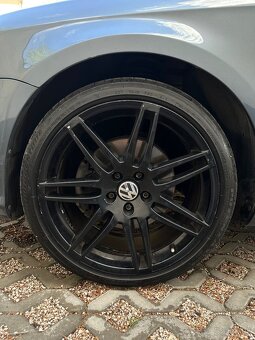 Volkswagen Passat B7 2.0TDI DSG sedan - 16