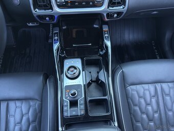 KIA SORENTO 2,2 CRDi A8 DCT 4WD PLATINUM 7P - 16