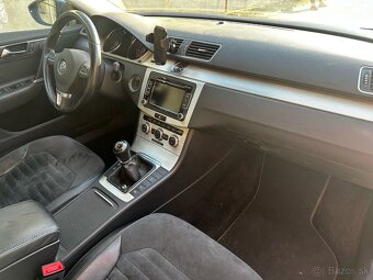 Volkswagen Passat 2.0TDI - 16