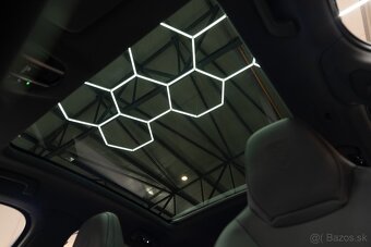 Porsche Cayenne e-hybrid 3.0 340kW, automat, 4x4, 2022, DPH - 16