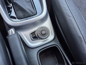 Suzuki Vitara 1.6 DDiS Premium 4WD 6TCSS - 16