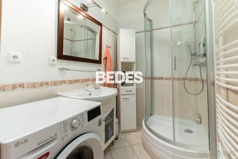 Útulný plne zariadený 2-izbový byt s balkónom pri hrádzi na - 16