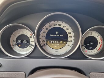 Mercedes-Benz C trieda Kombi 300 CDI BlueEFFICIENCY Avantgar - 16