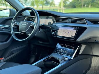 Audi E-tron 50 quattro launch edition 230kW 313PS PANORÁMA - 16
