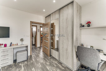 Moderný 5 izbový rodinný dom, altánok a bazén | Veľké Úľany - 16