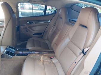 Porsche Panamera S - 16