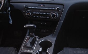 Kia Sportage 2.0 CRDi 4WD AT - 16