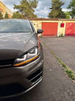 Volkswagen Golf VII R 2.0 tsi 221kw DSG 4motion - 16
