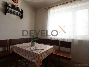 Na predaj 5-izbový rodinný dom v obci Veľké Leváre - 16
